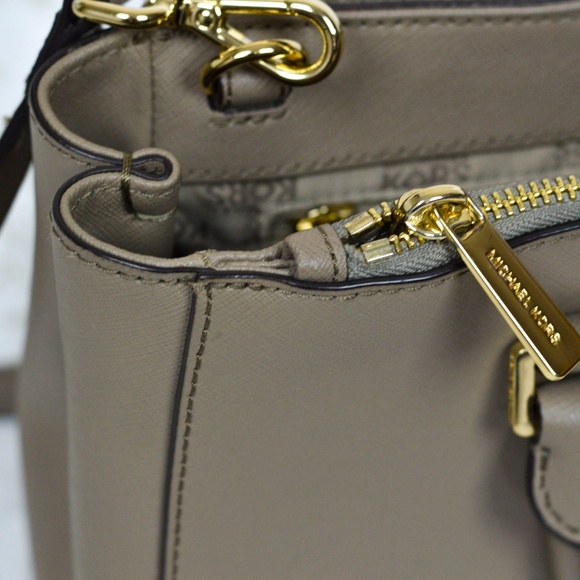 Michael Kors Leather Crossbody Purse Satchel - Picture 3 of 7